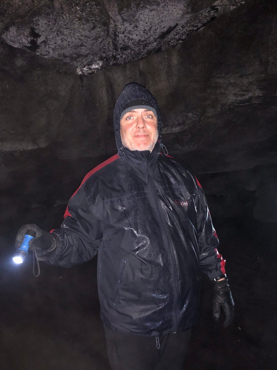 Island - Mýrdalshreppur - Ulli hat zum Glück eine extrem gute Taschenlampe dabei…👍