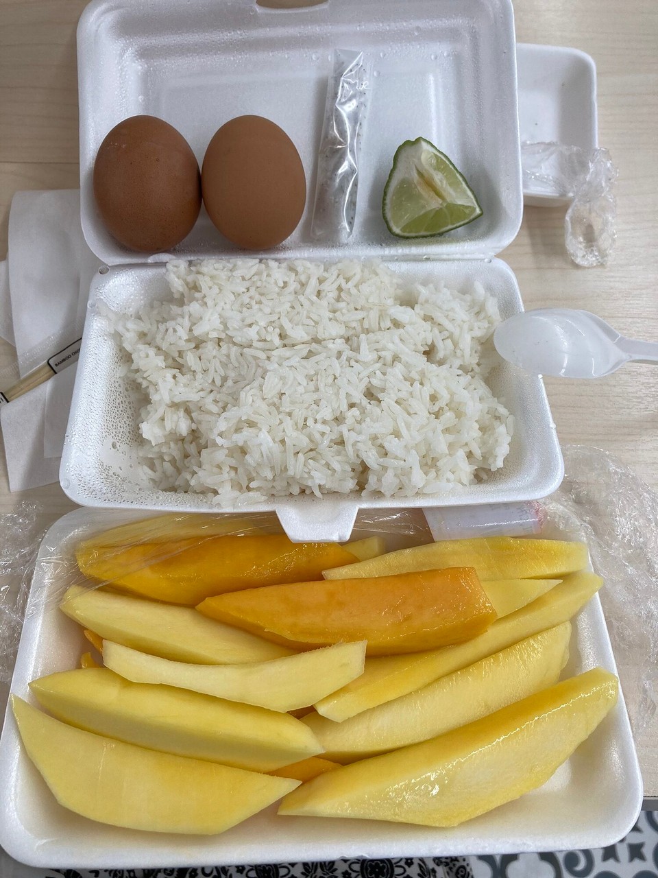 Vietnam - Da Lat - Sonntagsfrühstück diesmal mit Ei 😃