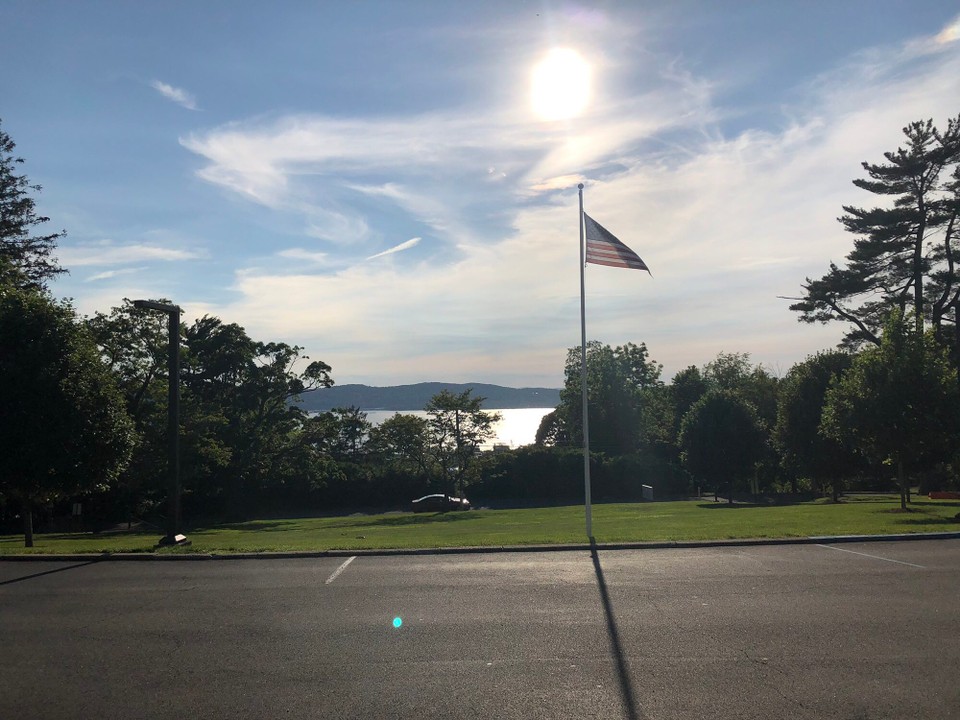 Vereinigte Staaten - Tarrytown - First Day in the USA 🇺🇸

My Au Pair Journey begins 