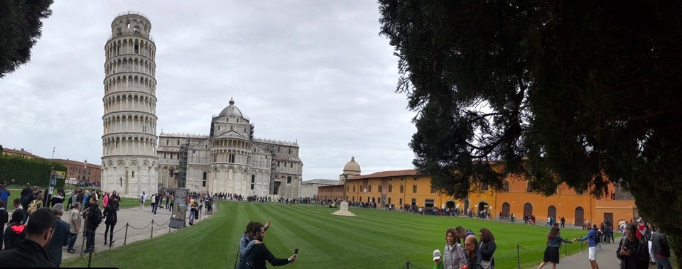 Italien - Pisa - Den Menschenandrang kann man auf dem Bild nicht so richtig erkennen