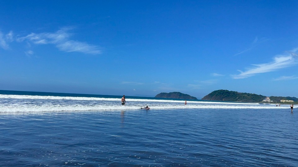 Costa Rica - Jacó - Minnas erste Surfversuche! 