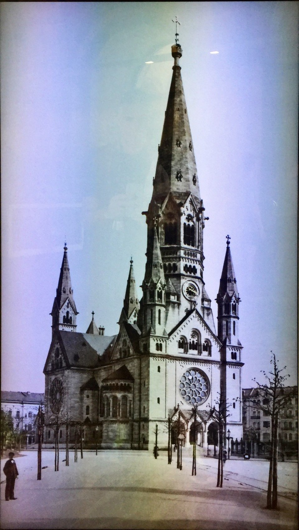 Germany - Berlin - After lunch I walk back the 100m or so to the Kaiser-Wilhelm-Gedächtnis-Kirche. This is a photo of a photo from around 1900s. An impressive church that became a issue of debate t for many Berliners as society moved through the early 20th century.