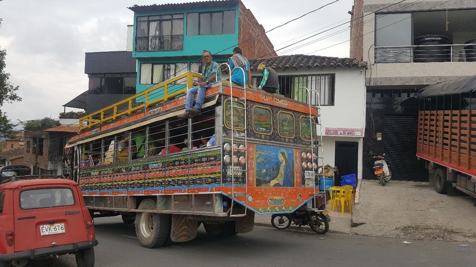 Kolumbien - Medellín - Das lieblings Transportmittel der Kolumbianer. 