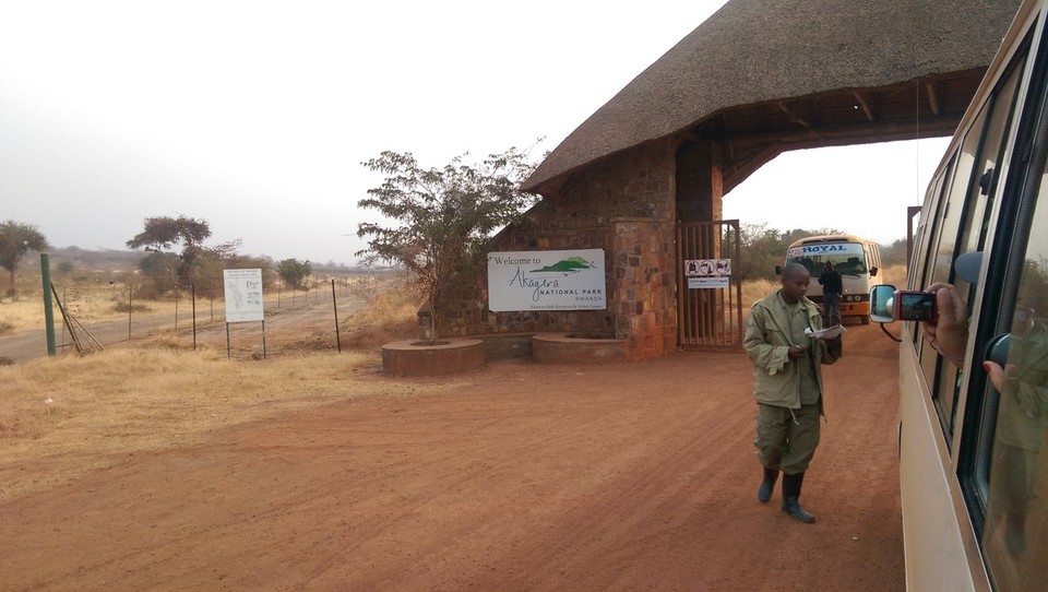 Ruanda - Akagera Village - Den schönen Sonnenaufgang haben wir fast verschlafen...