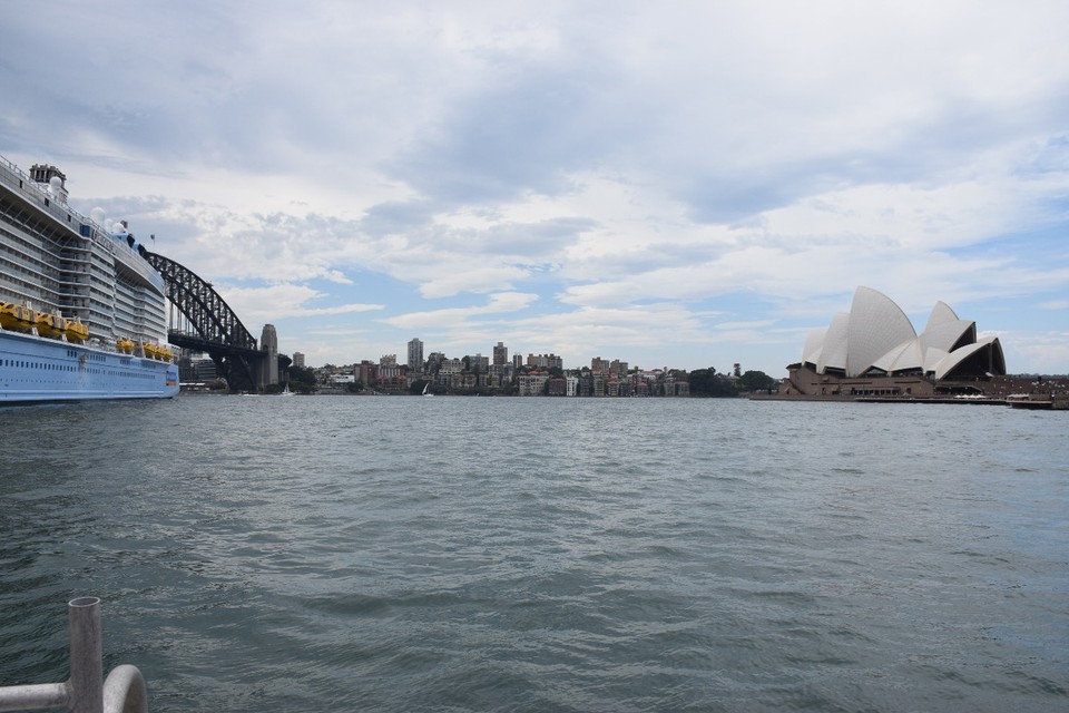Australien - Sydney - Welcome to Sydney! Blick aufs Opernhaus und die Harbour Bridge...