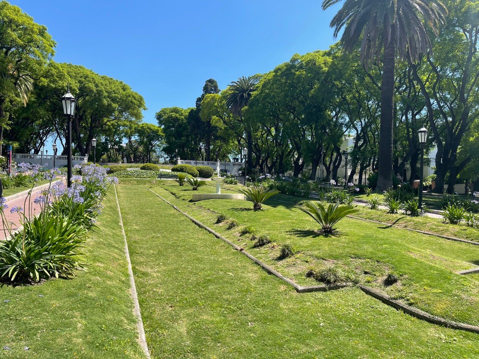 Argentinien - Buenos Aires - ...der Kathedrale