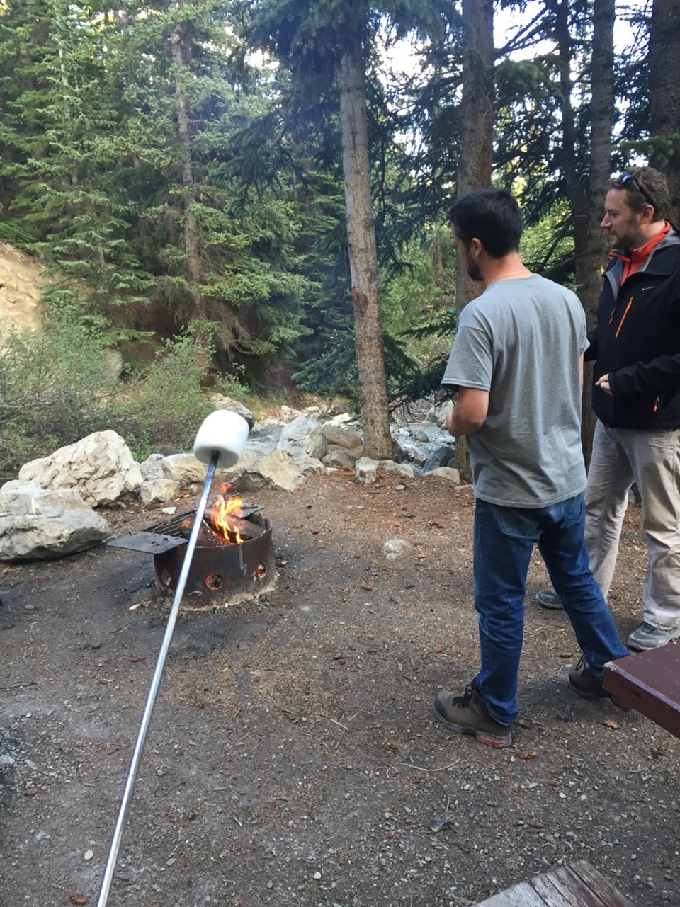 Canada - Icefield Campground - Een marshmallow, een Brandon en een Tim.