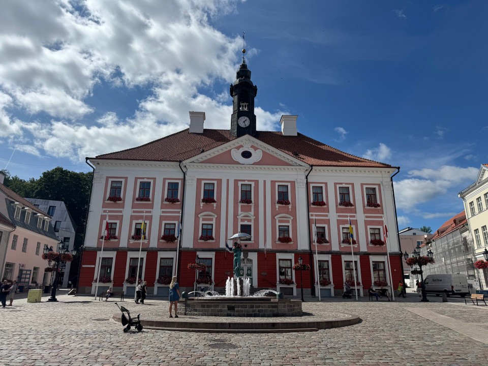 Estland - Narva - Rathaus 