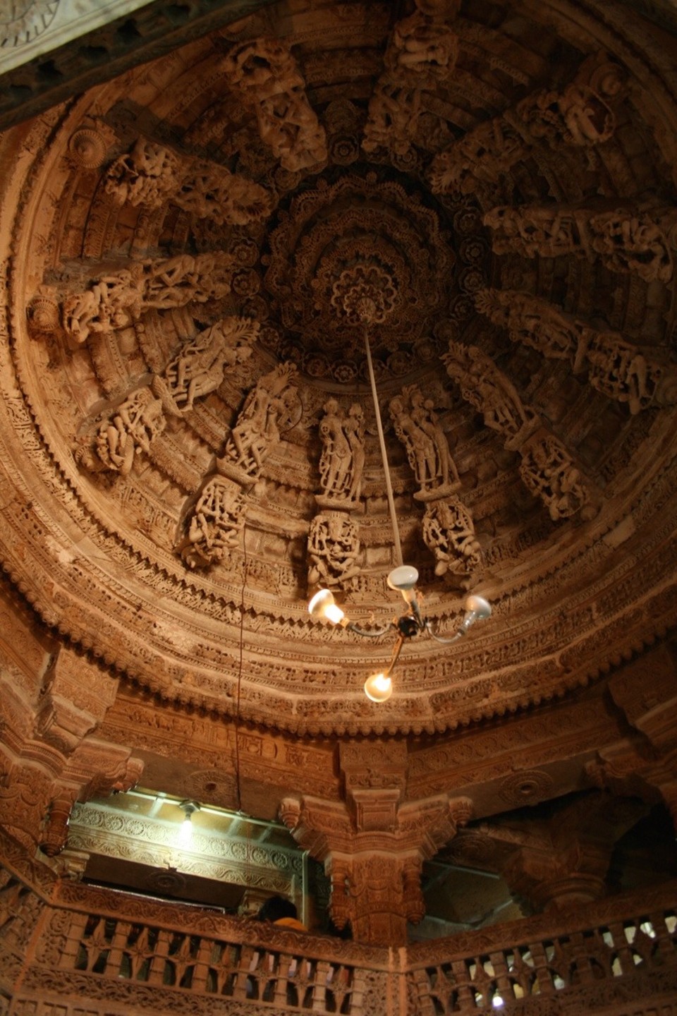 Jaisalmer - Jaisalmer - Inside the temple 
