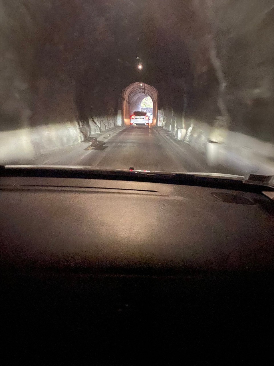 Réunion - Cilaos - Auf dem Weg nach Cilaos (vor Durchfahrt hupen)