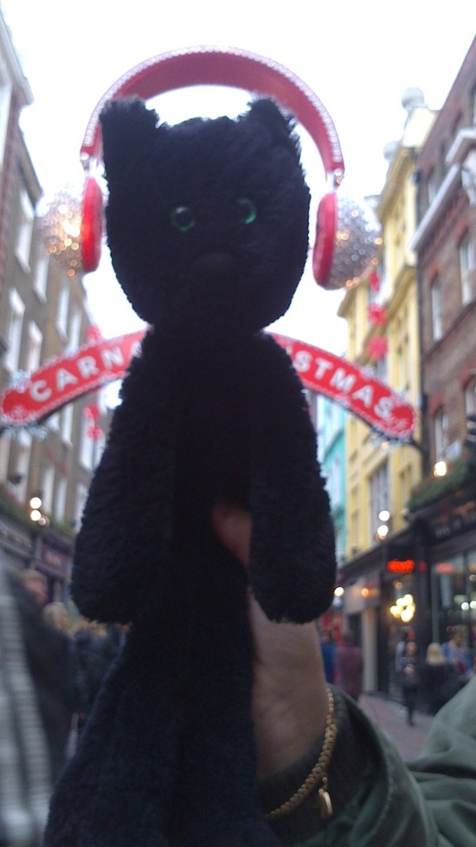 United Kingdom - London - Wired for sound in Carnaby Street!