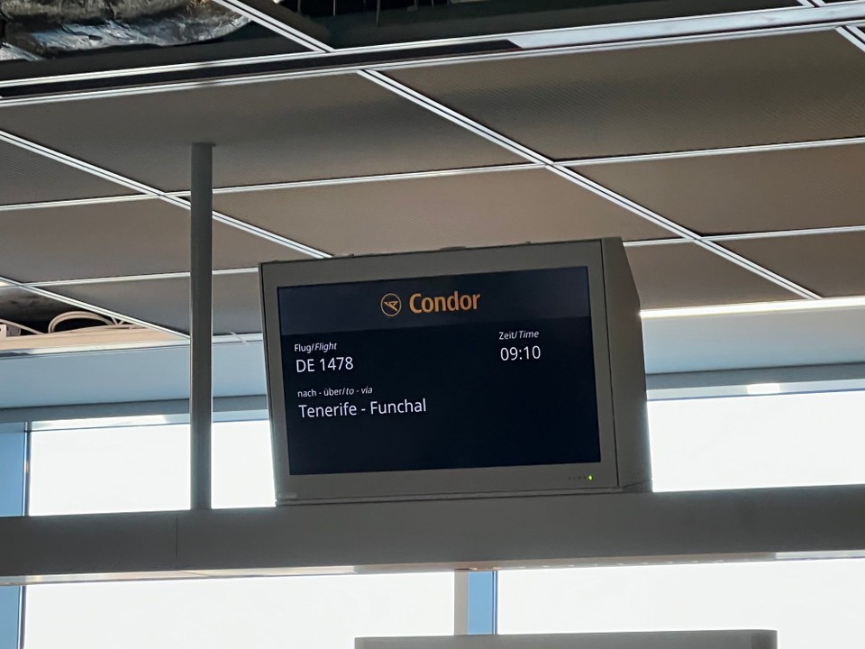 Deutschland - Frankfurt am Main - 09:10 geht es los.