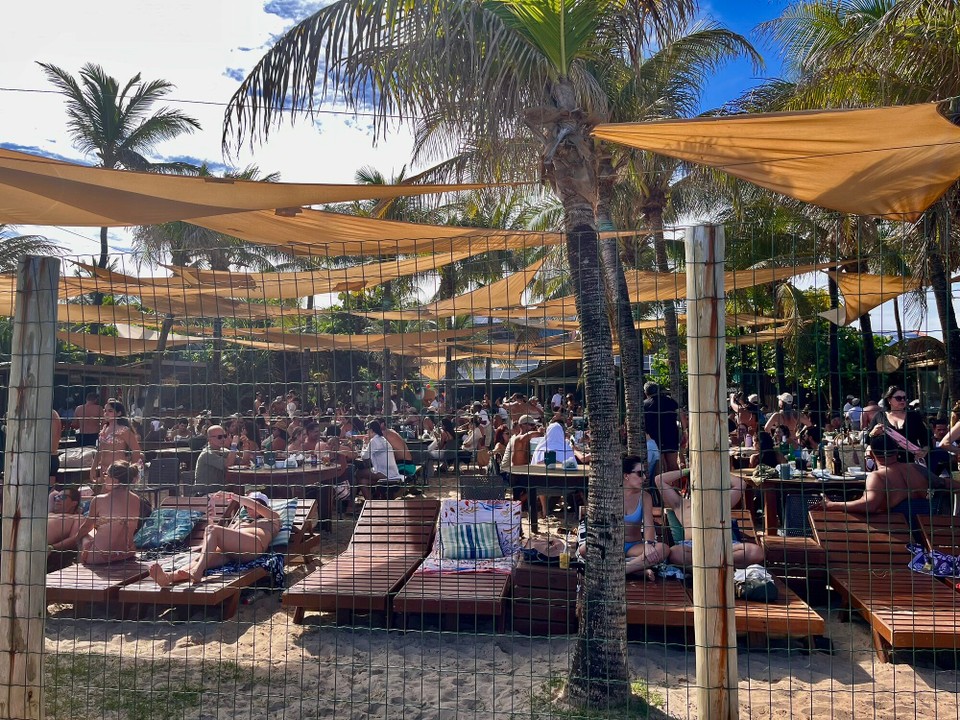 Brasilien - Salvador - Loro direkt an der Promenade mit Tugang zum Atrand