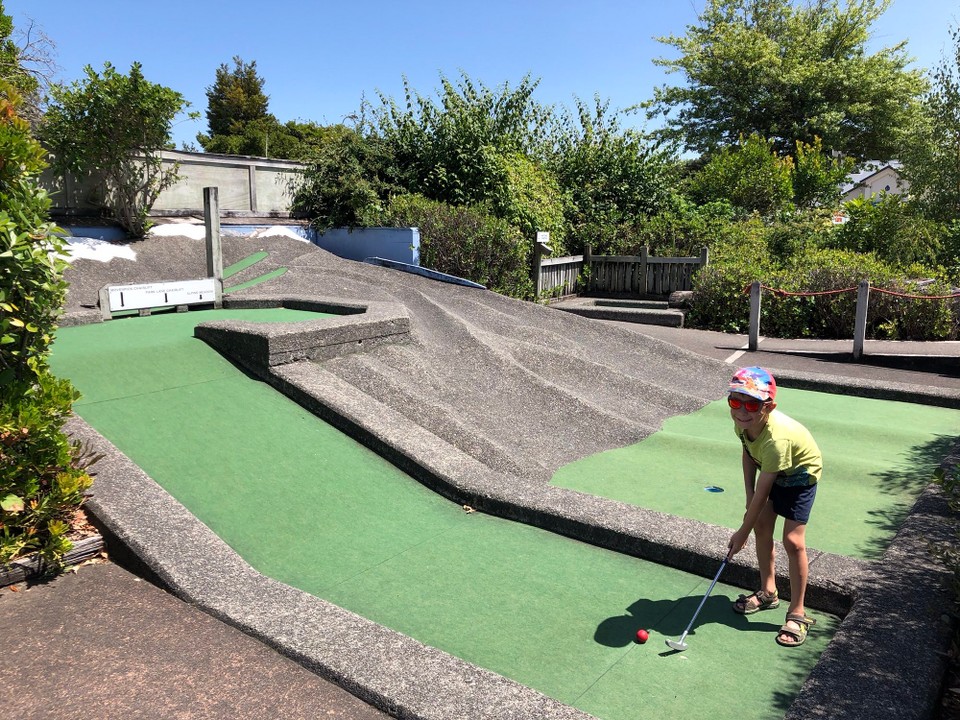 Neuseeland - Turangi - In Turangi beim Adventure Mini Golf.