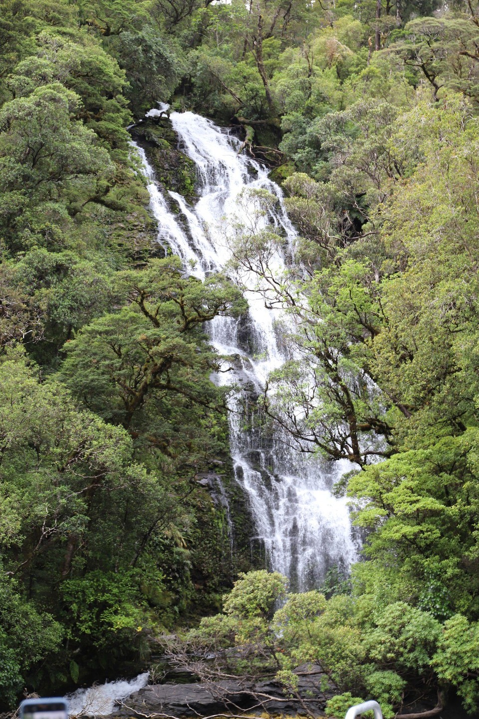 Neuseeland - Doubtful Sound - EIner der sechs permanenten Wasserfälle