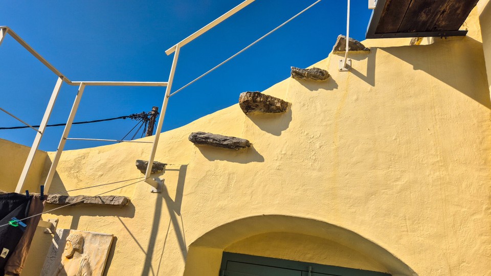 Griechenland - Symi - Ein bißchen Mathe gefällig? Stufenbreite  = Hüftbreite minus 15cm.