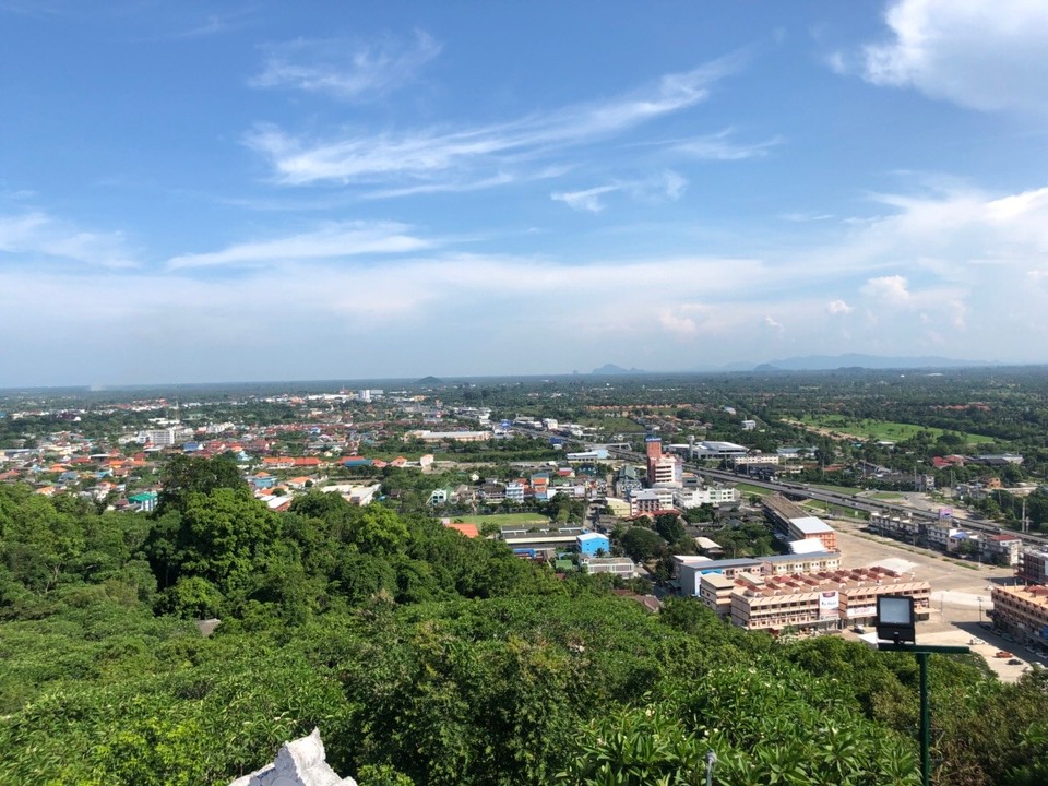 Thailand - Amphoe Mueang Phetchaburi - Die vielen Stufen heute haben sich gelohnt. Meer!