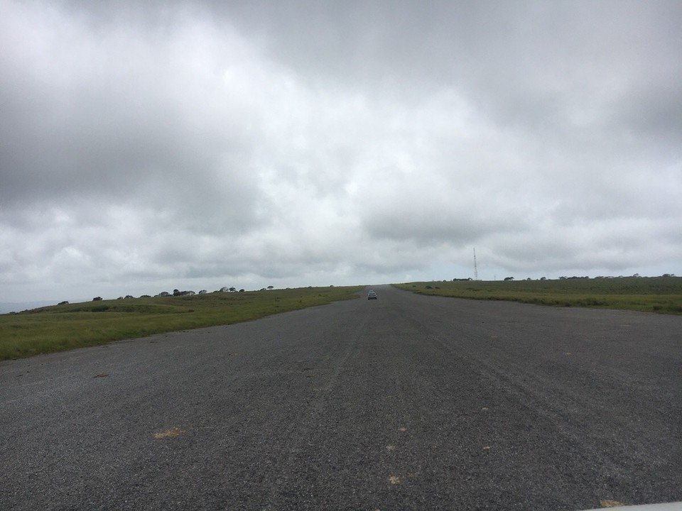 Südafrika - Port St Johns - landebahn am hochplateau
