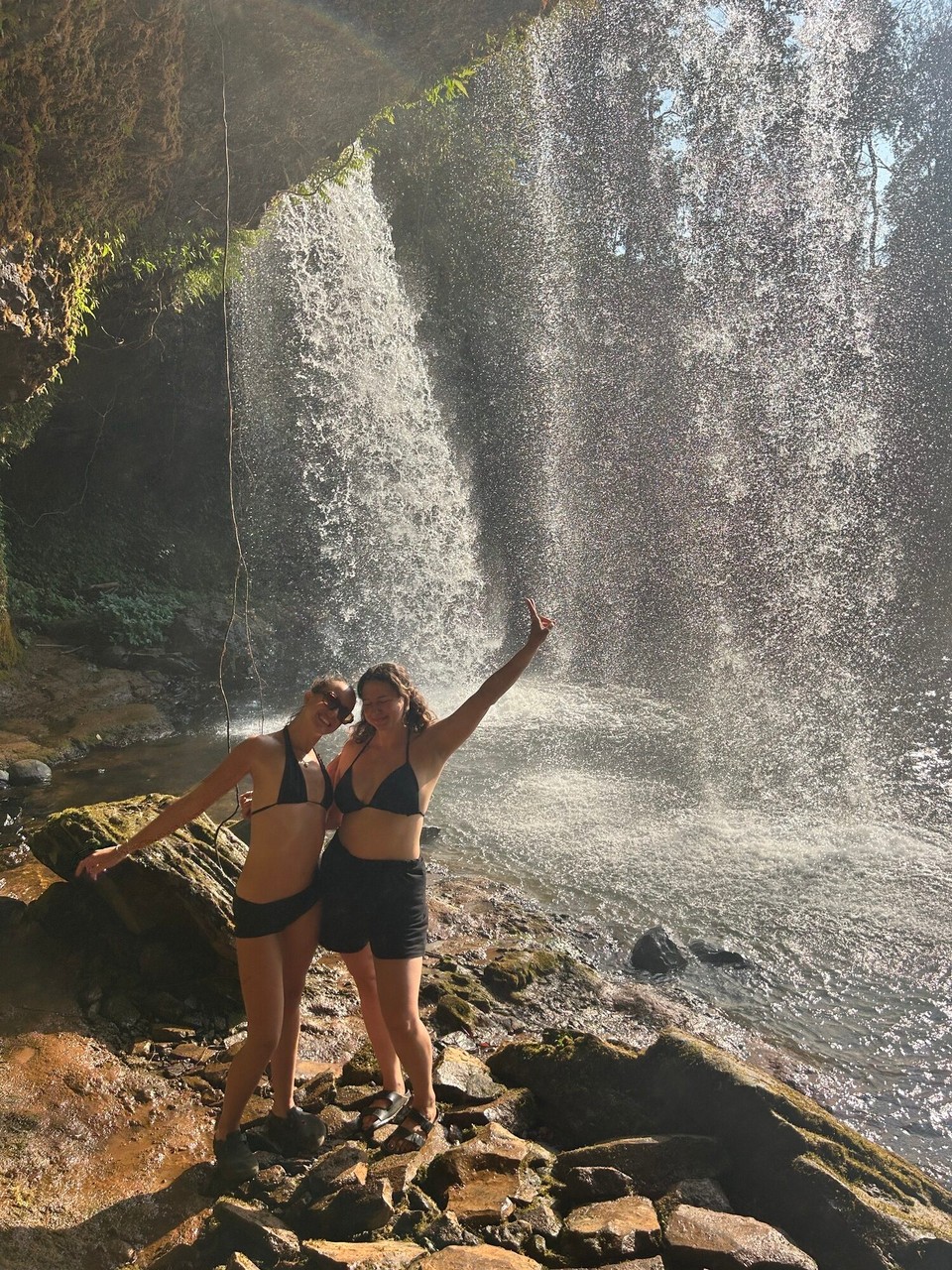 Laos - Pakse - Gunna miss my little sidekick when she leaves tomorrow. We have proper bonded and she’s like a little sister cos she’s only 20, hopefully we might meet again in Vietnam 
