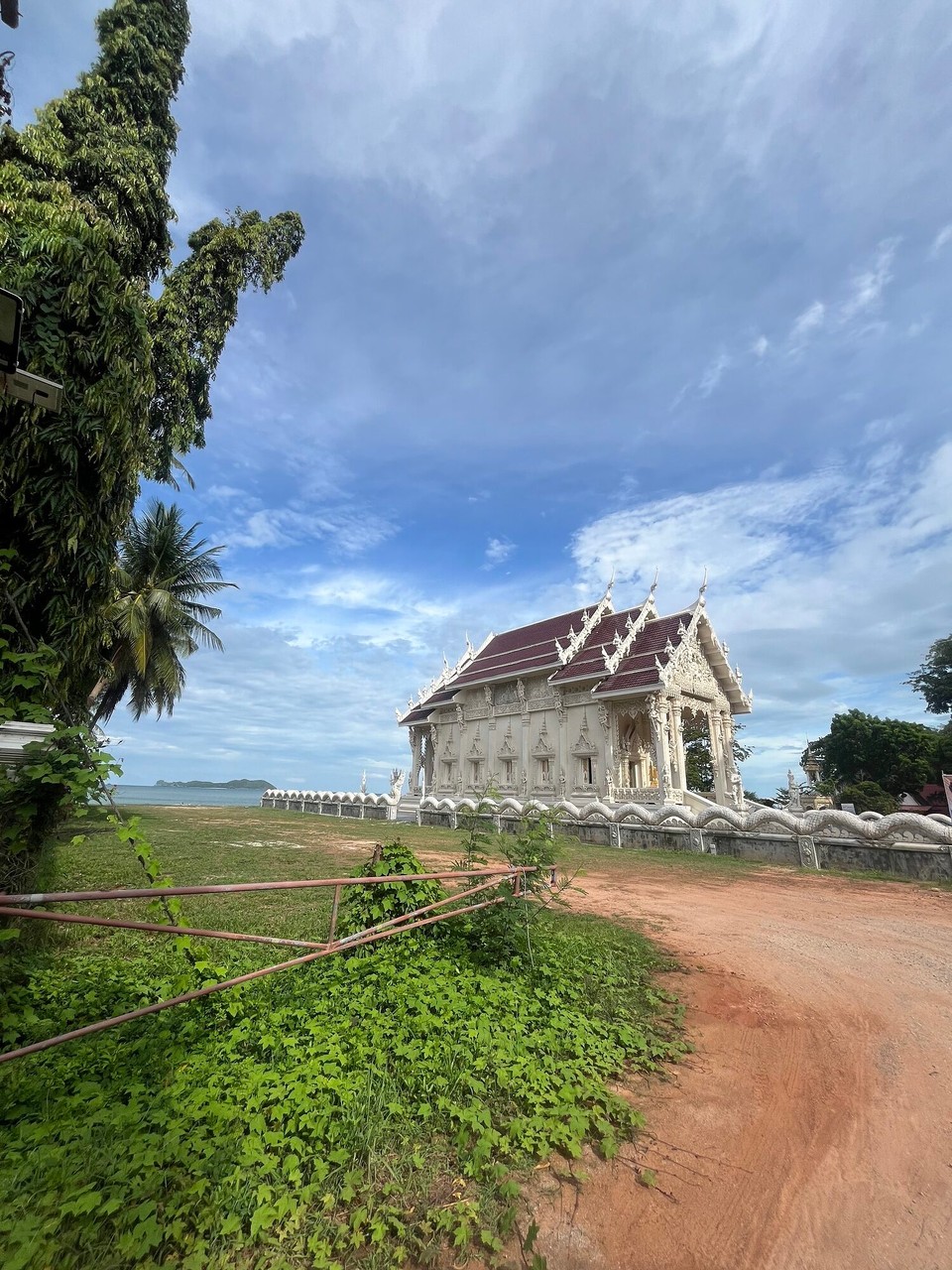 Thailand - Mueang Chumphon - Wat Tham Pong Pang