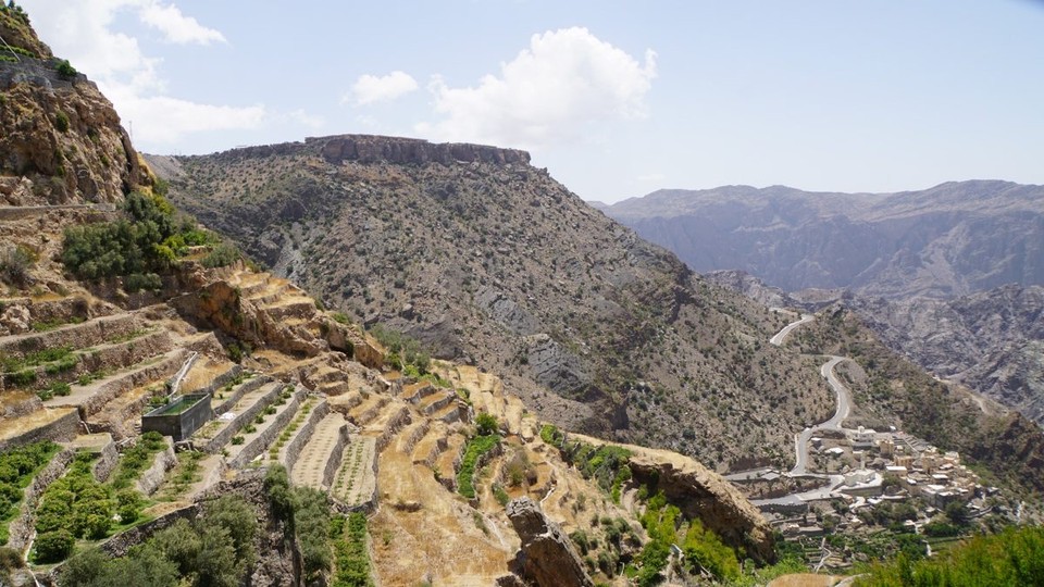 Oman -  - Auf dem Plateau liegt unser Hotel