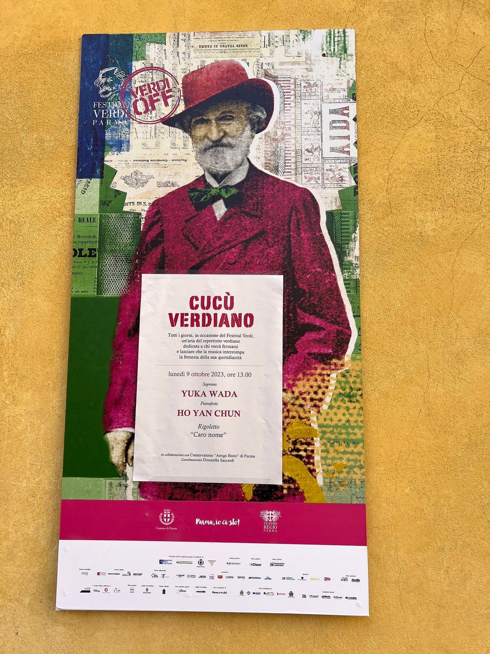 Italien - Busseto - Vor unserer Weiterfahrt gingen wir nochmals in die Altstadt Parma’s. Im „Verdi-Monat singt jeden Tag jemand vom Balkon des „Teatro Regio“ eine Verdi-Arie…