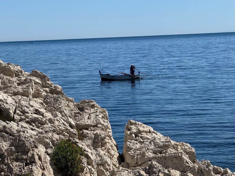Italien - Cefalù -  Manche müssen arbeiten