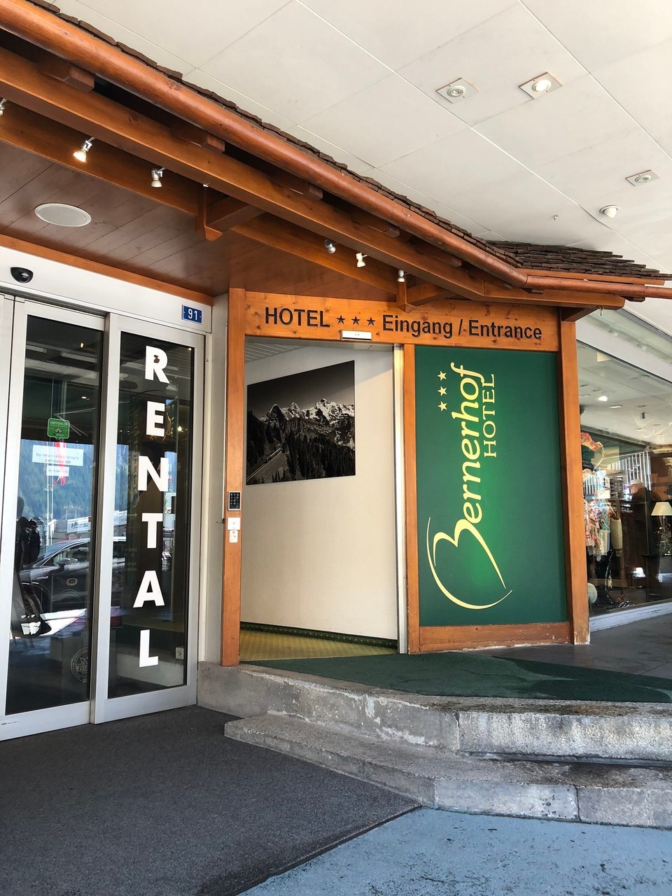 Schweiz - Grindelwald - Unser freunliches kleines Hotel direkt in GrindelwaldCity. Wir sind dort schon öfter Gast gewesen.