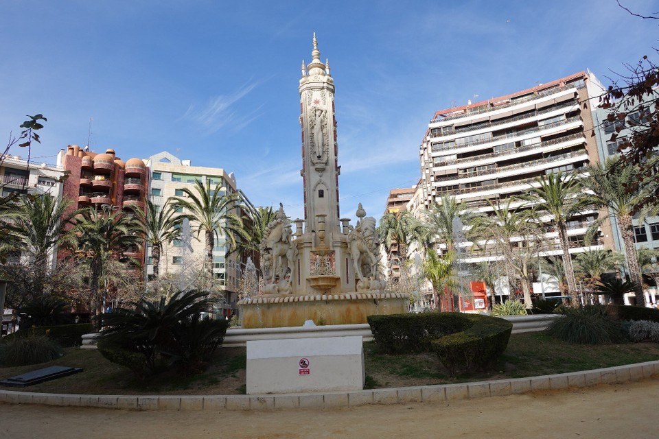 Spanien - Alicante - Plaza Luzeros