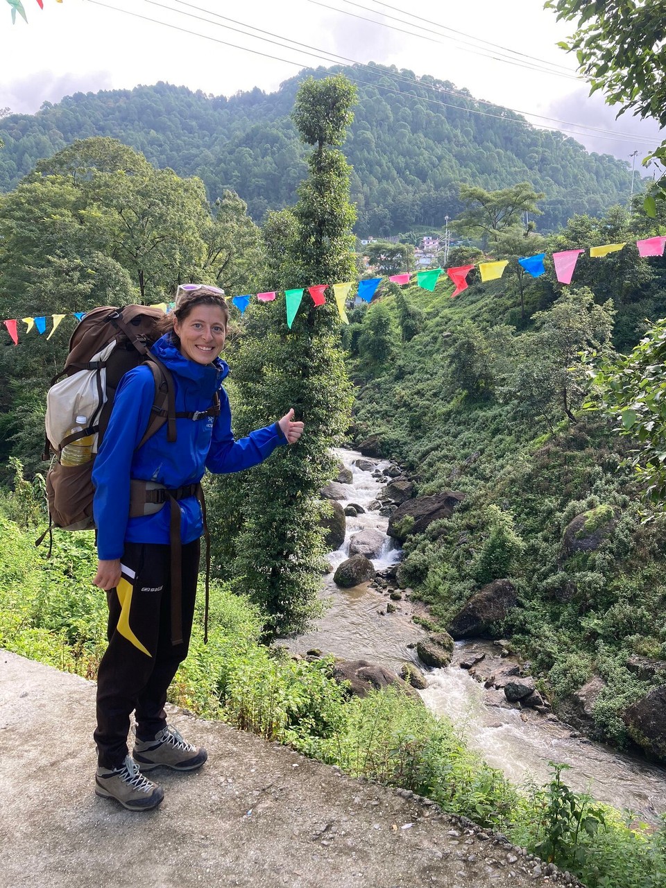 Nepal -  - Ankunft beim Sundarijal Wasserfall und damit beim Eingang zum Shivapuri Nagarjun Nationalpark