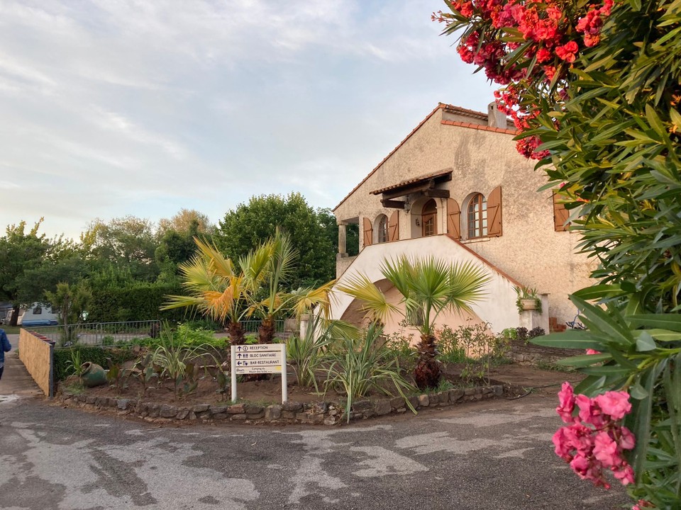 Frankreich - Roquebrune-sur-Argens - Die Mühle am Campingplatz nach dem Regen