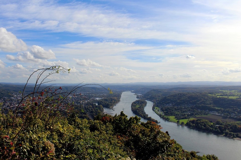 Deutschland - Bonn - Blick vom Drachenfels
