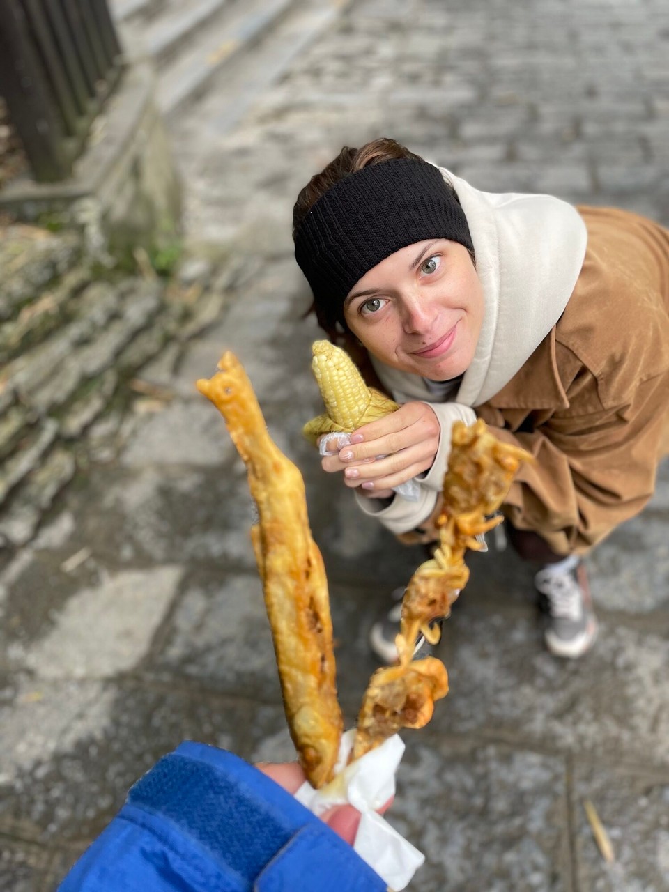 China - Guilin - Mais isch eifach de best Snack, di frittierte Fisch sind weniger miis