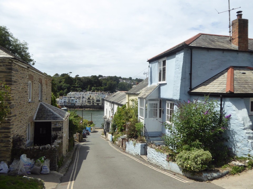 United Kingdom - Fowey - Crossing the fields into Bodinnick, and then joined the Hall Walk which takes in woodland and the tranquil Pont Creek. A ferry crossing was first recorded in 1344, but a river crossing has probably existed much longer as it is part of the main trade route through Cornwall to London.
