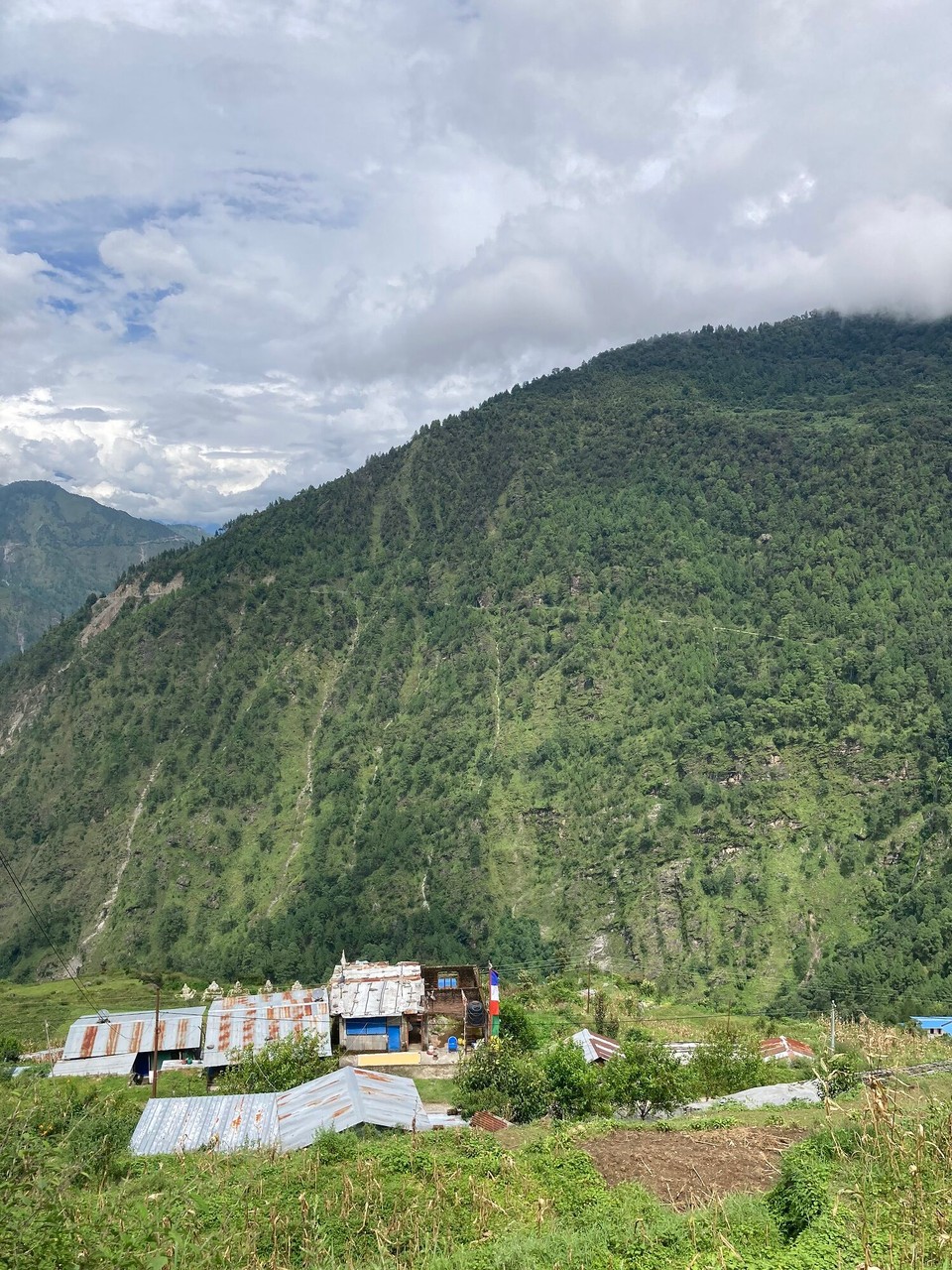 Nepal -  - Jap, die Straße da drüben sind wir entlang gefahren 🤓
