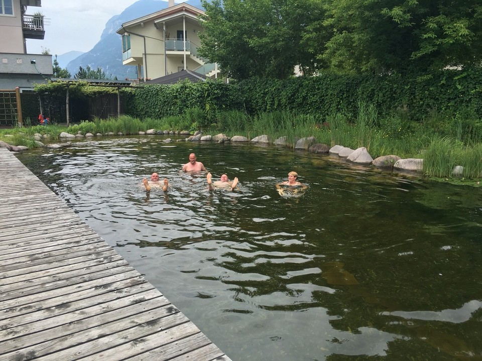 Italien - Kurtatsch an der Weinstrasse - Unser Campingplatz bietet mal wieder Puren Luxus!