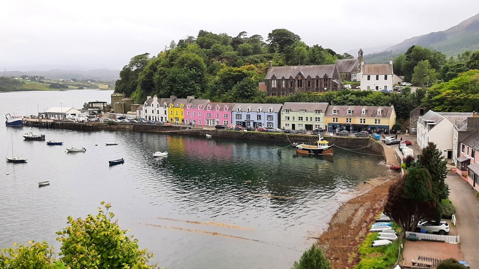 Vereinigtes Königreich - Portree - Das Städtchen Portree....