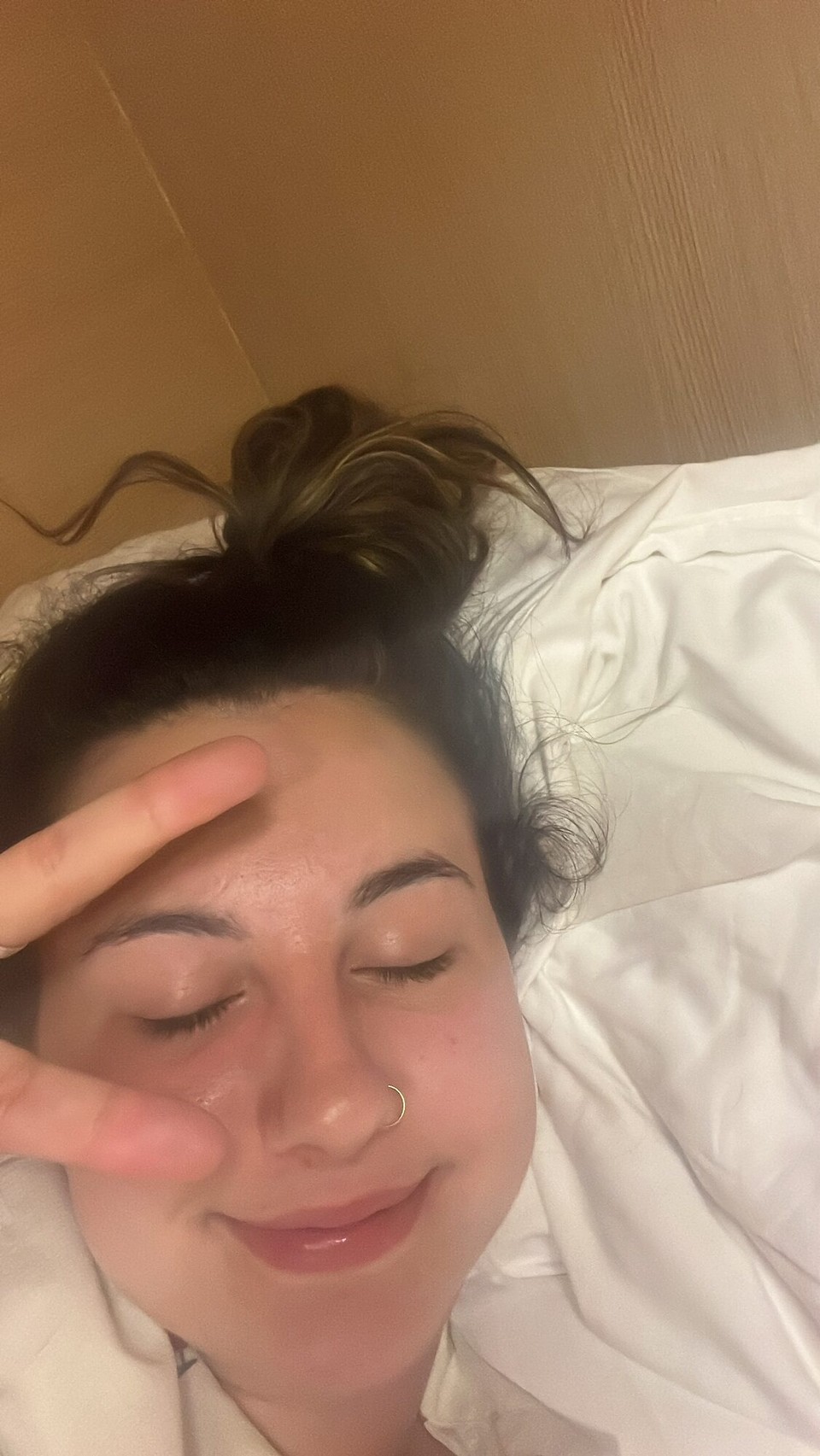 Laos - Vientiane - Got into bed, pleased that I’ve found some friends to travel with to the next location. We’ve also all booked the same hostel dorm. 4 of us are trying to get to Vietnam so we will need to figure that out next :)