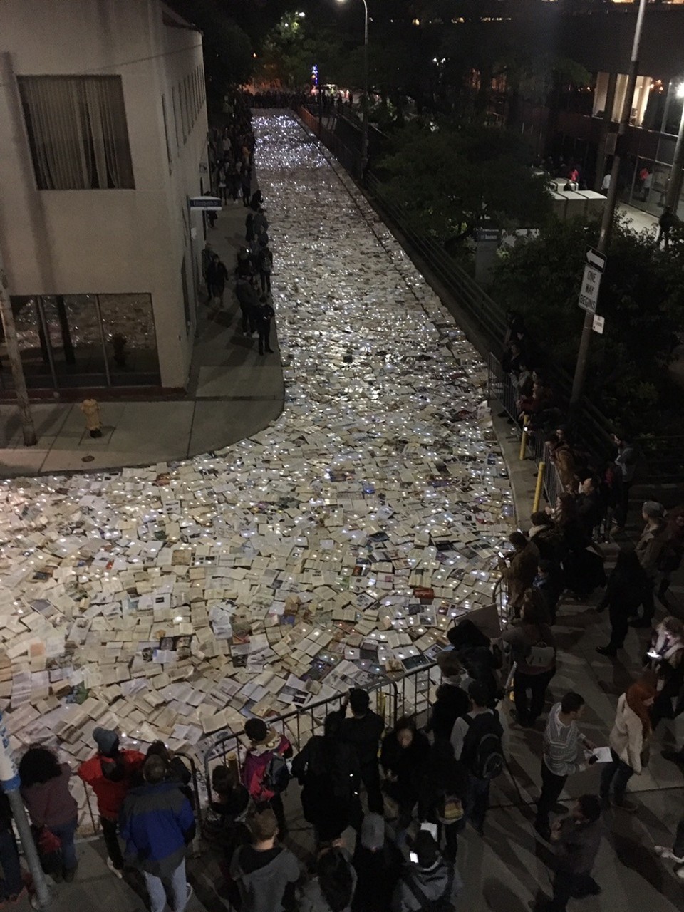 Canada - Toronto - Auch ein Nuit Blanche Werkstück - diese Straße wurde komplett verwandlt 