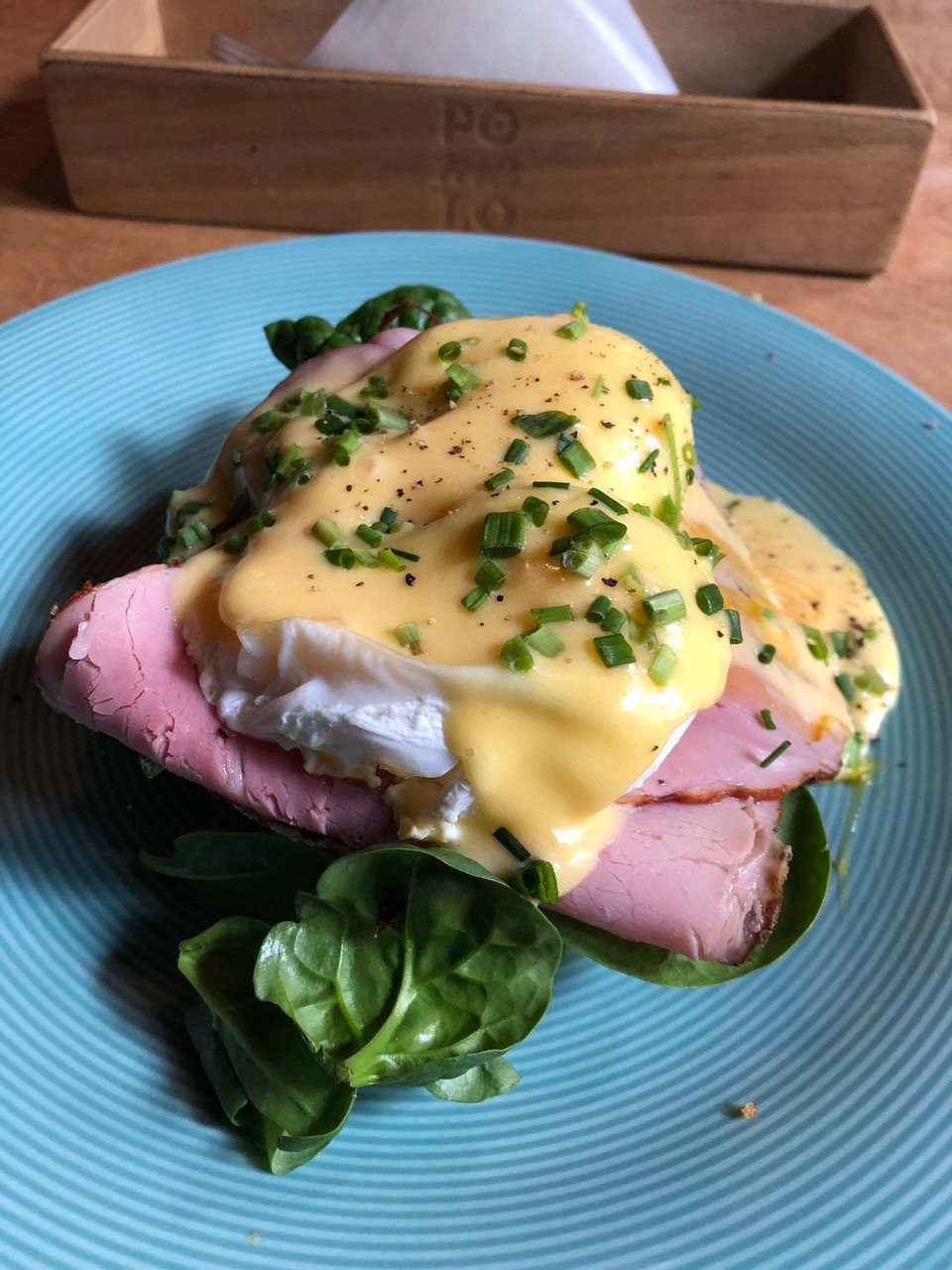 Poland - Gdańsk - Egg Benedict at Pomelo Bistro