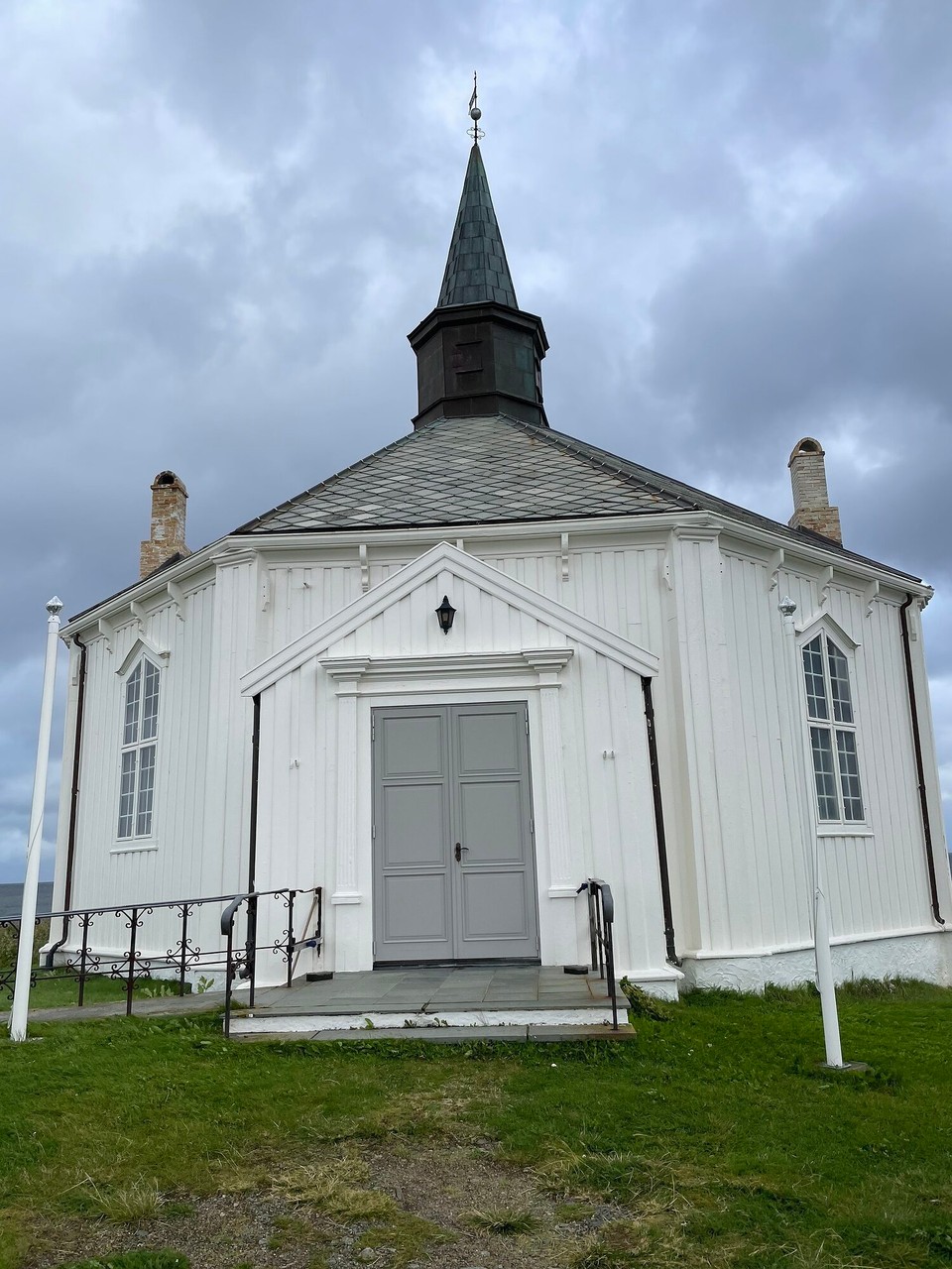 Norwegen - Andenes - Nette Kirche unterwegs entdeckt 