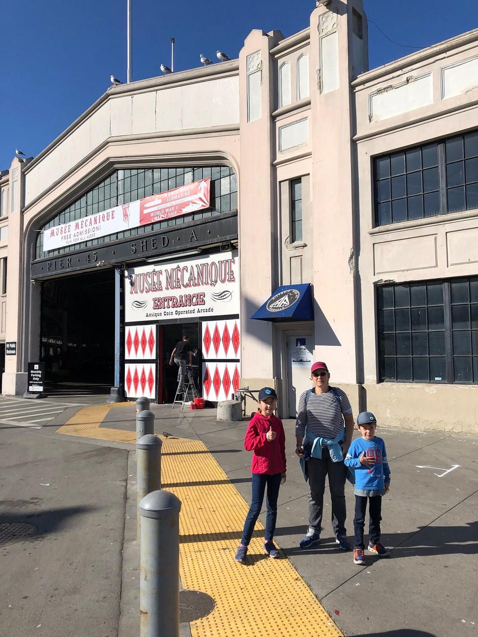 Vereinigte Staaten - San Francisco - Auf dem Pier 45 gehen wir ins Musée Mécanique, ein Museum für Spielautomaten. Erstaunt stellen wir fest, dass man auf diesen Automaten auch noch spielen kann.