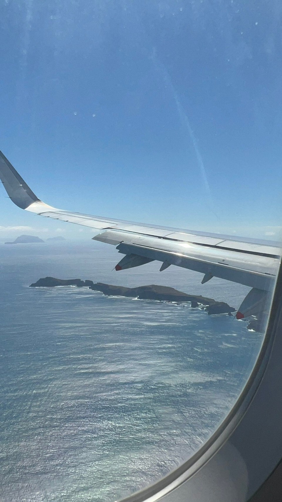 Portugal - Funchal - Flug über das Ostkap von Madeira (anschließend leider die weniger spektakuläre Landung auf Runway 23)