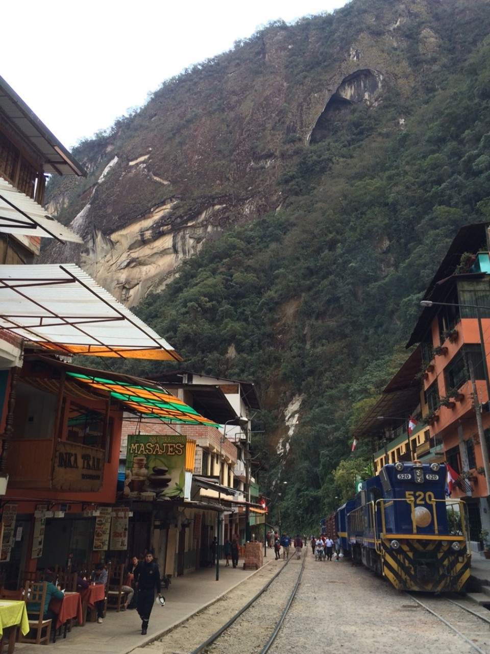 Peru -  - So sieht dann auch die Hauptstrasse aus