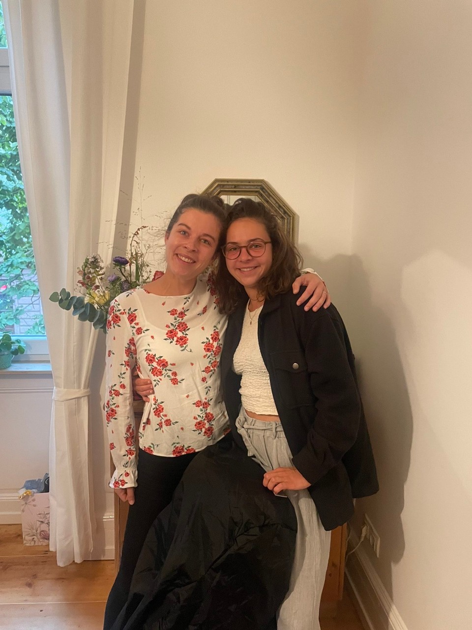 Deutschland - Frankfurt am Main - Noch ein letzter Kaffee ☕️ im 1. Stock und los gehts zum Flughafen ✈️ 