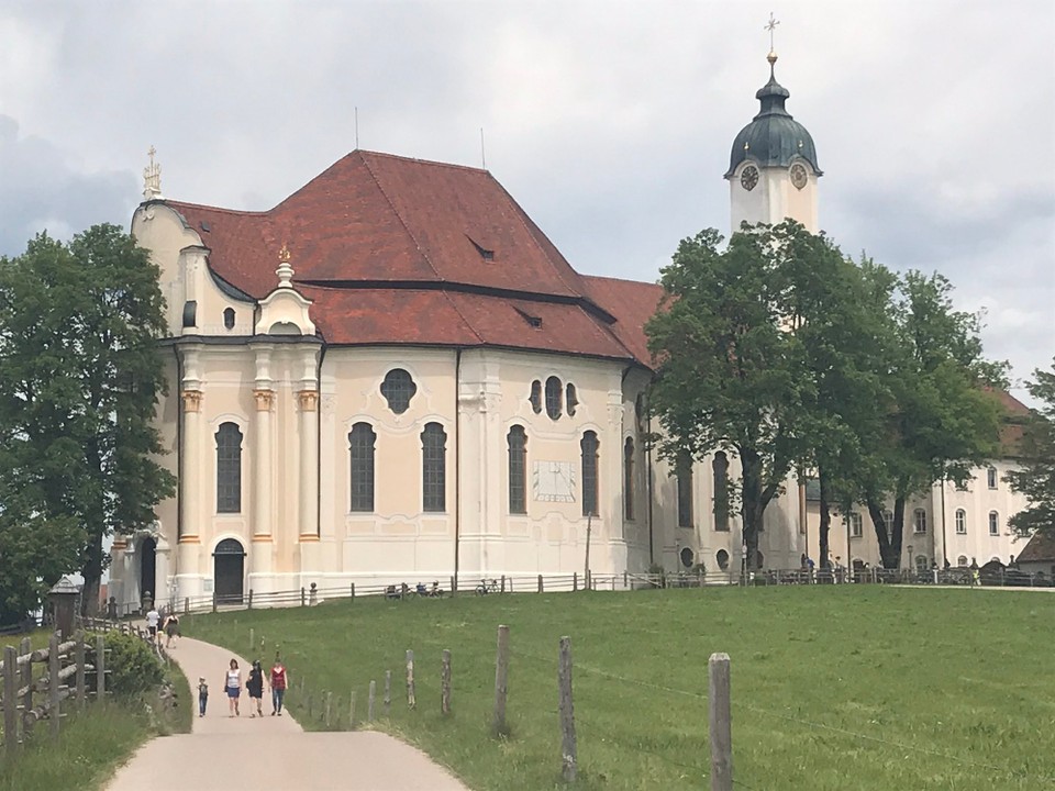 Deutschland - Murnau am Staffelsee - Wieskirche - von außen...