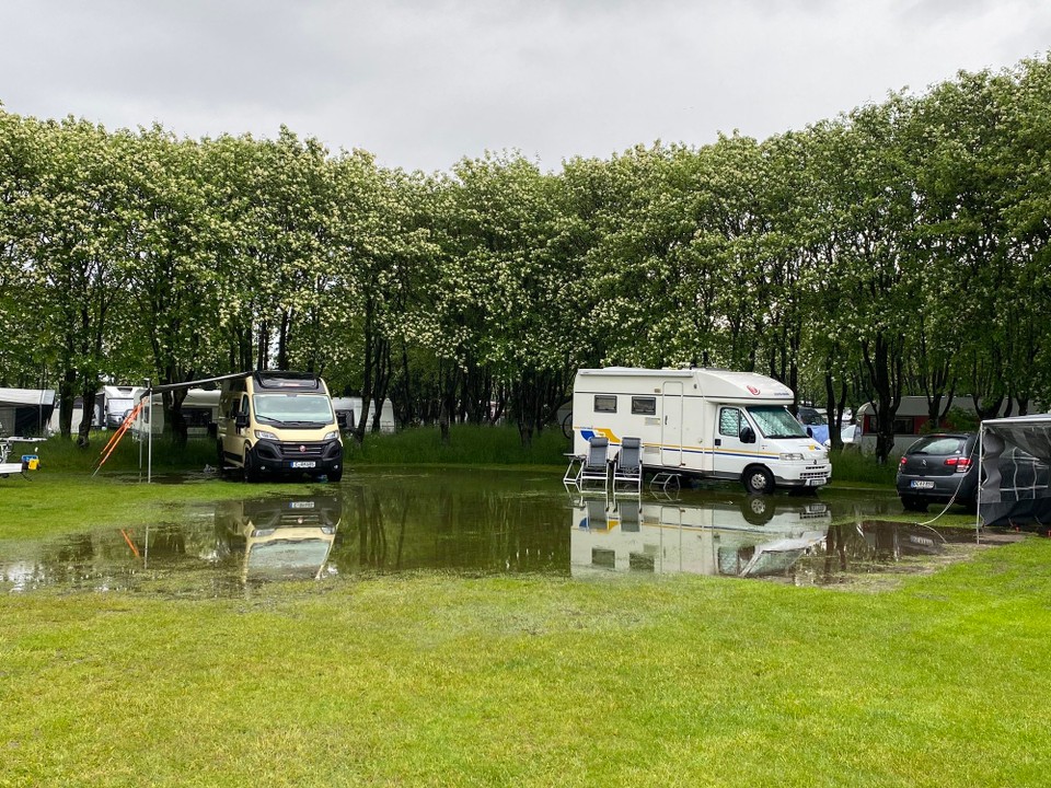 Schweden - Malmö - Gewisse Nachbarn auf dem Campingplatz haben plötzlich einen eigenen See, direkt vor der Türe 🌧🌧🌧