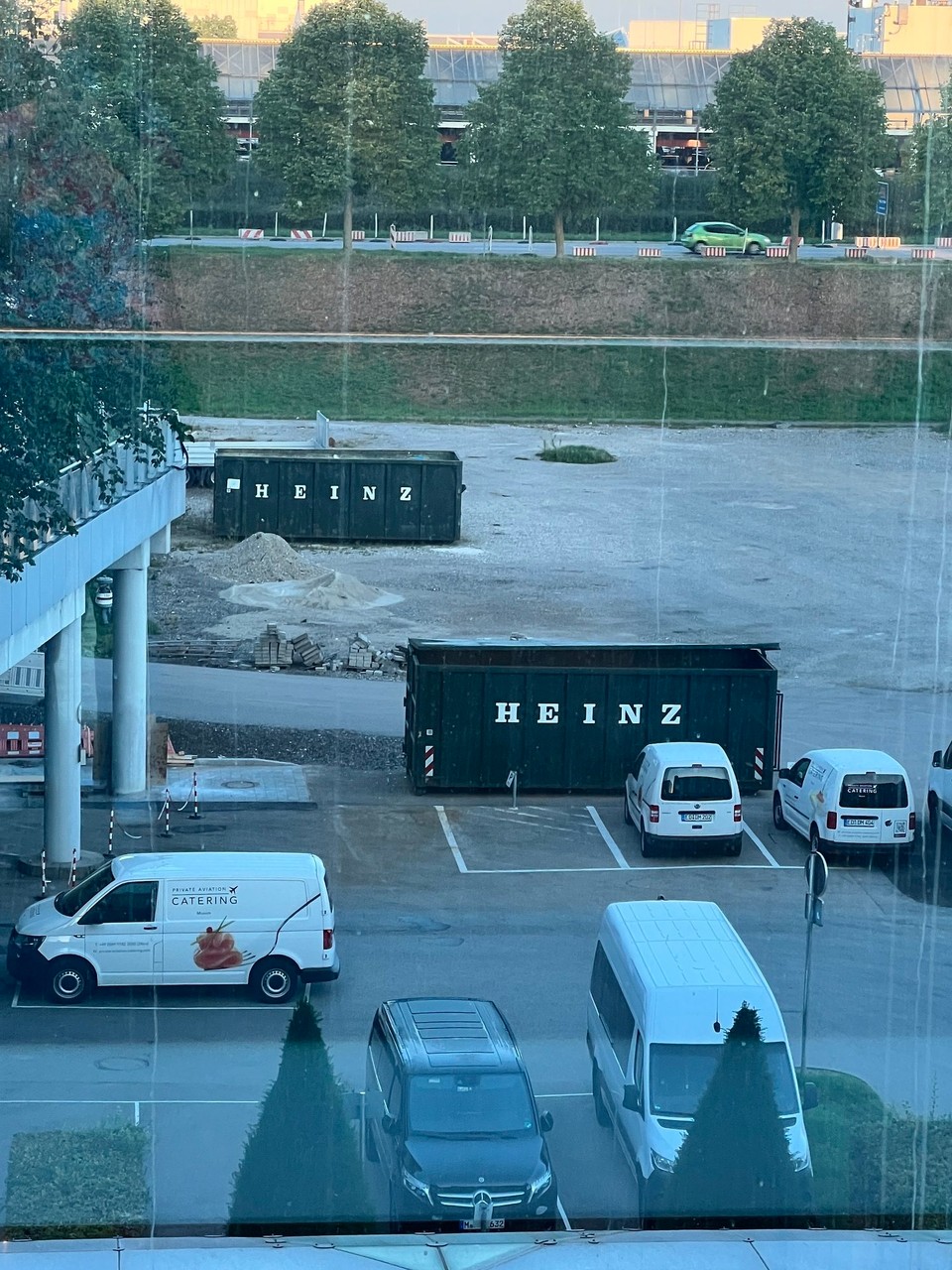 Deutschland - Oberding - Wir reisen diesmal mit ganz großem Gepäck 😂😂