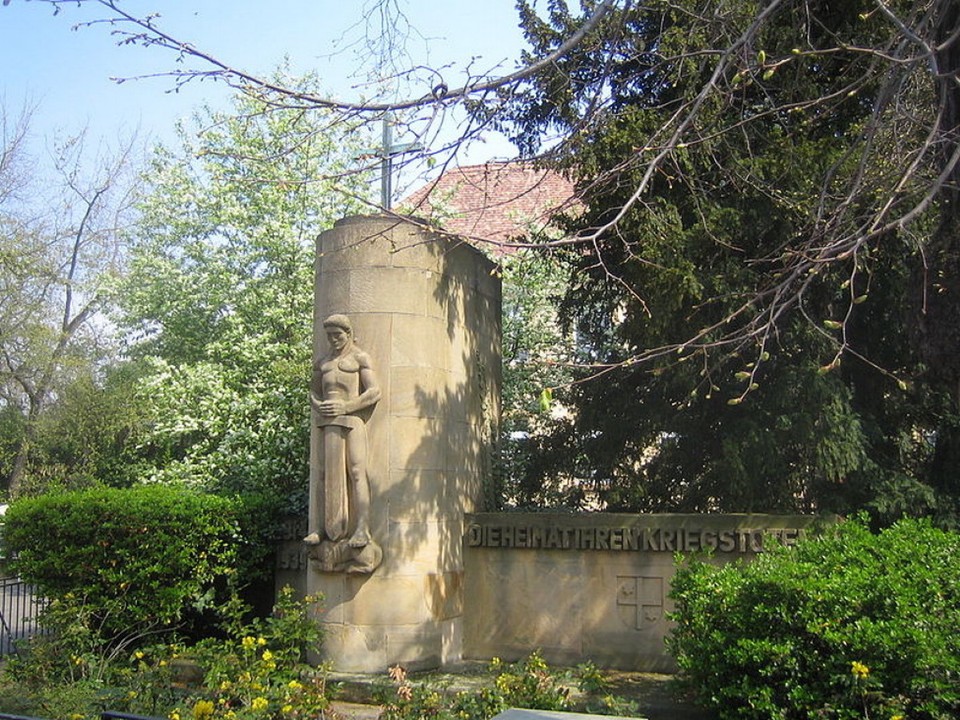 Deutschland - Deidesheim - Kriegerdenkmal