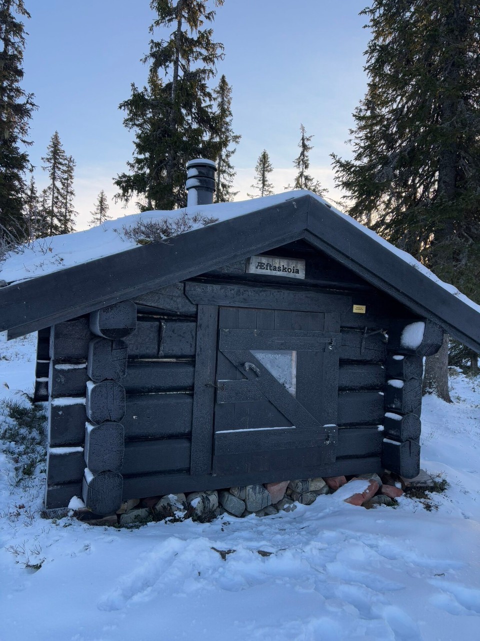 Norwegen - Oslo - Auch hier gibt es nette Grillhütten 
